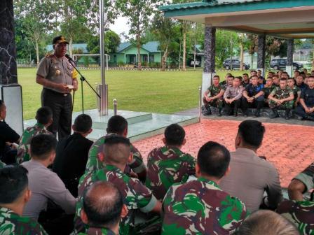 Kunjungi Yonif 123/RW Korem 023/KS, Kapolda Sumut : TNI-Polri Harus Kompak, Jangan Mau Diadu Domba